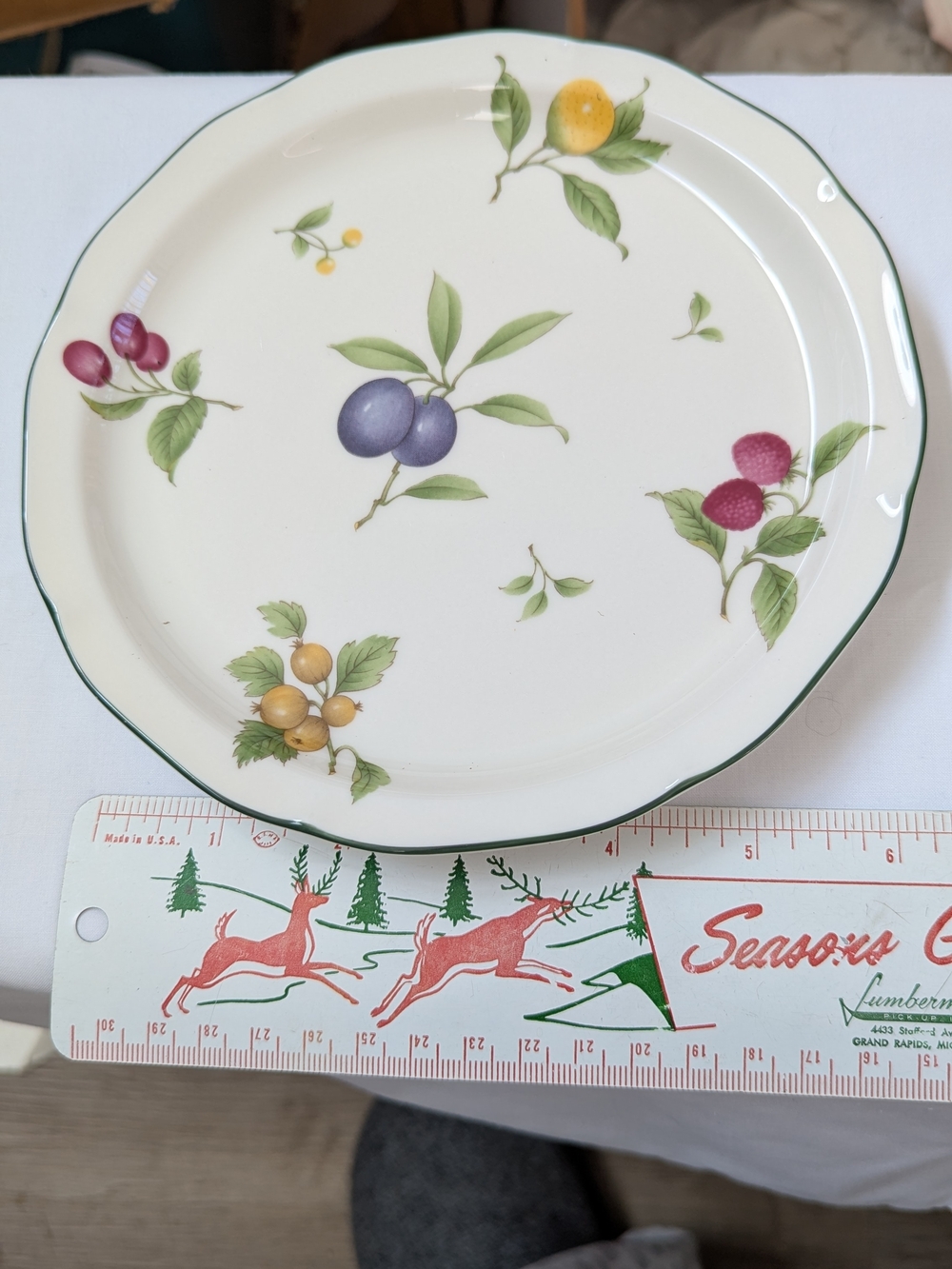 Noritake "Fruit Parfait" Gala Cuisine Bread Plates, Lot of 4, Delicate Pattern